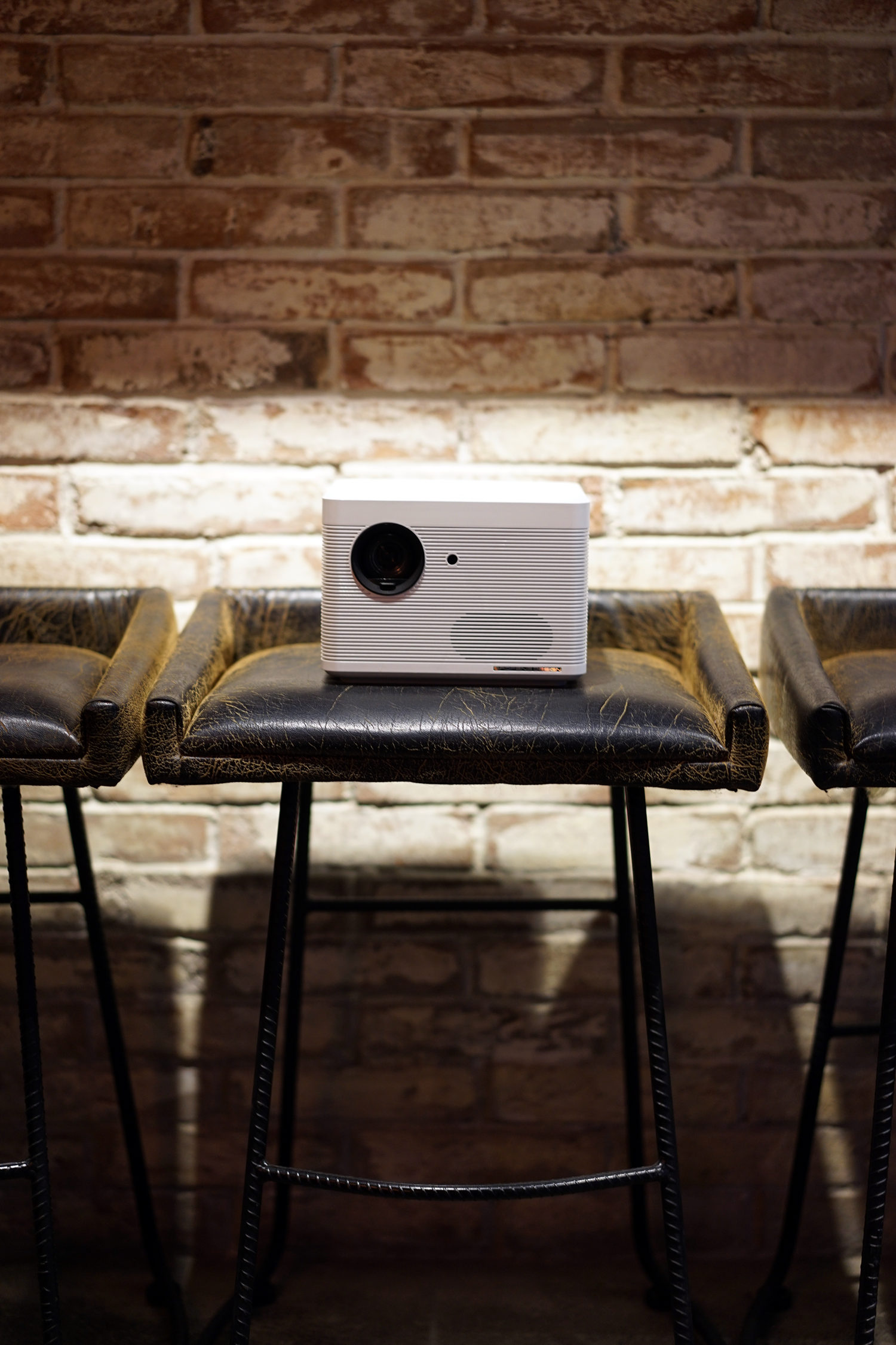 暴风max6无屏电视价格,打造家庭私人影院