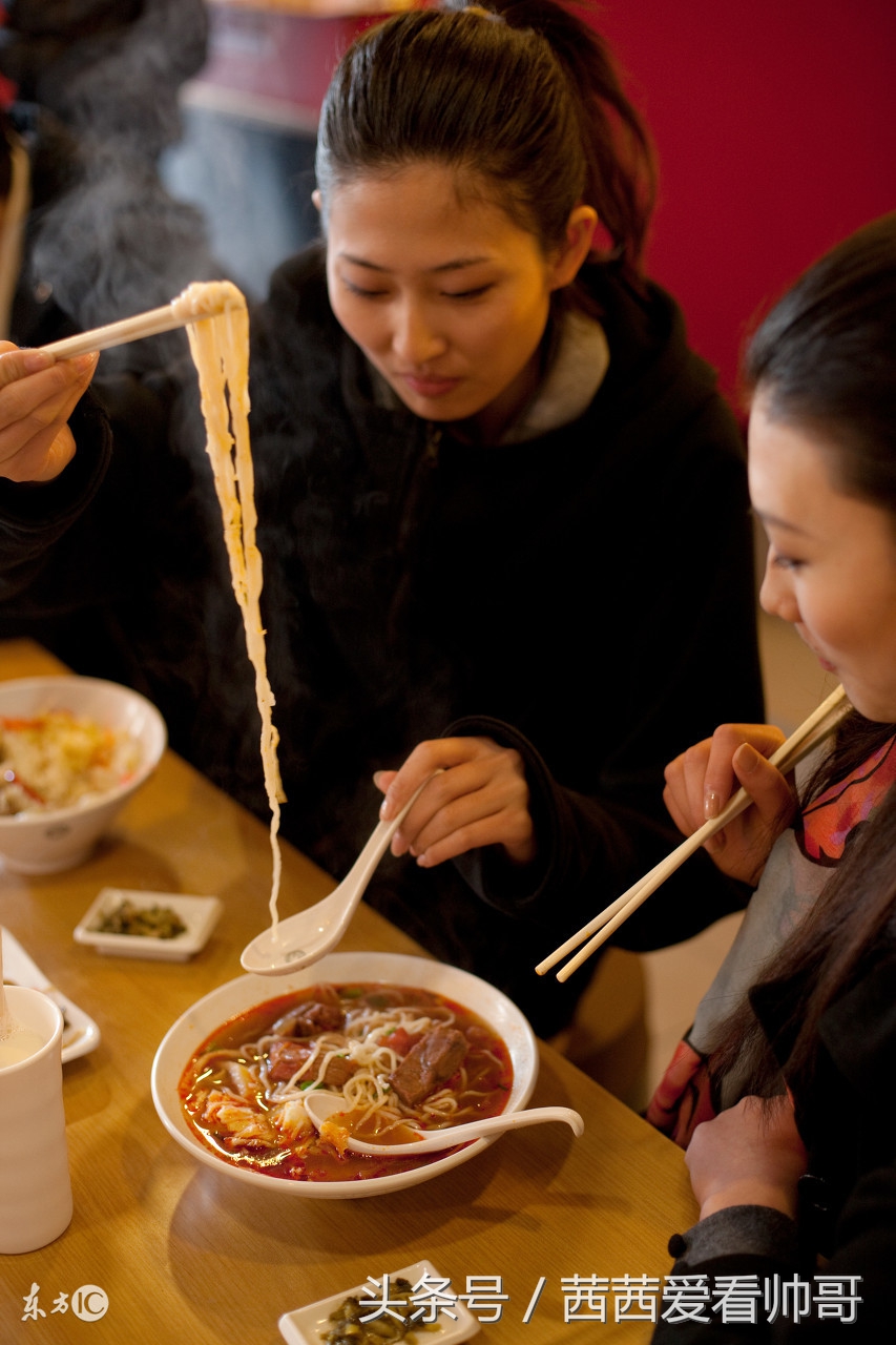 夫妻最佳配对年龄,夫妻最佳年龄差4岁好不好