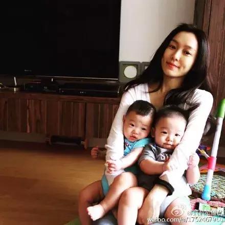 秋瓷炫告诉老公自己怀孕了的视频两人都笑哭了！女星孕相原来都……