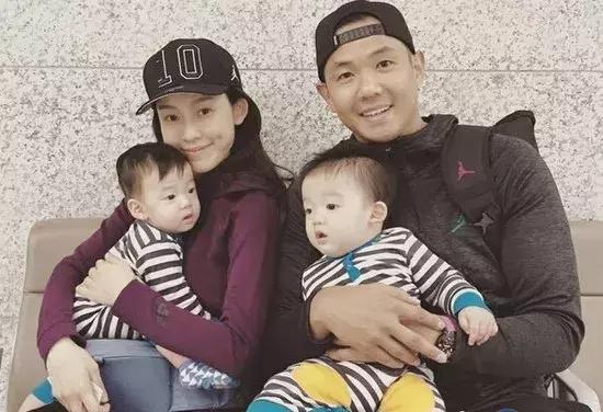 秋瓷炫告诉老公自己怀孕了的视频两人都笑哭了！女星孕相原来都……