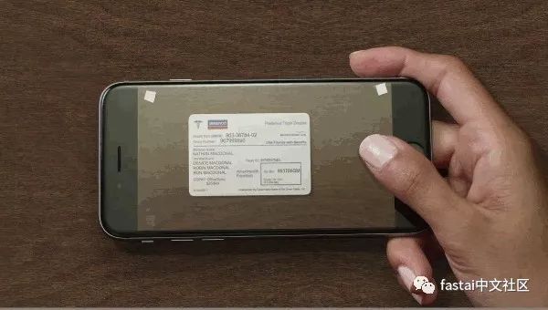 卡太多没地方放,卡太多了不想放进卡册