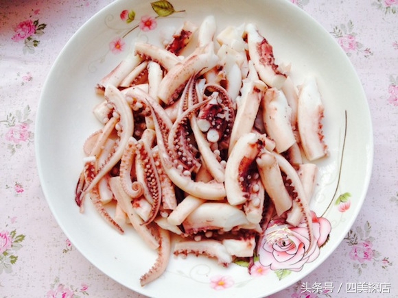 鱿鱼都能和什么一起炒,一吃鱿鱼就胃痛反胃