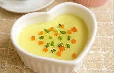 宝宝6个月以后易缺钙吃这些辅食不用担心钙不够