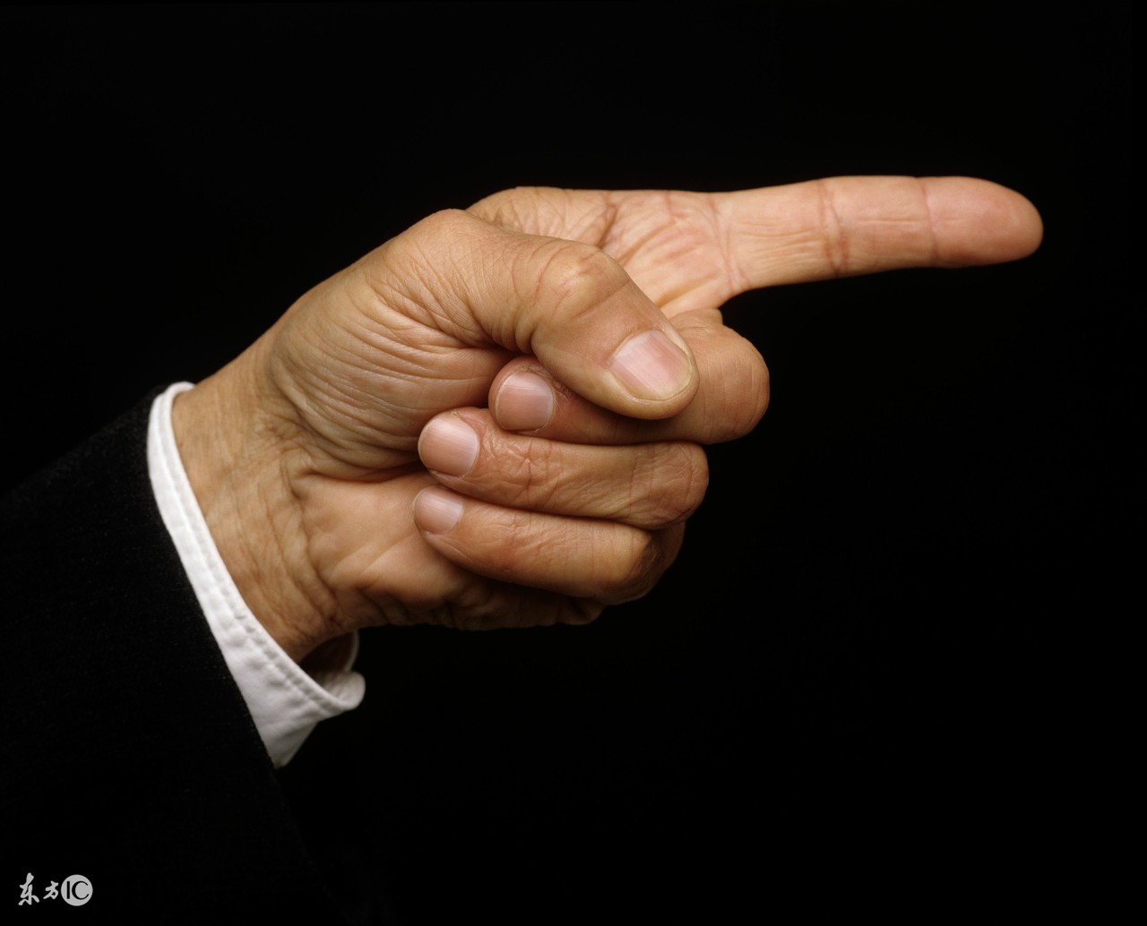 针对受不得委屈的员工怎么管理,员工犯了错管理者该怎么批评