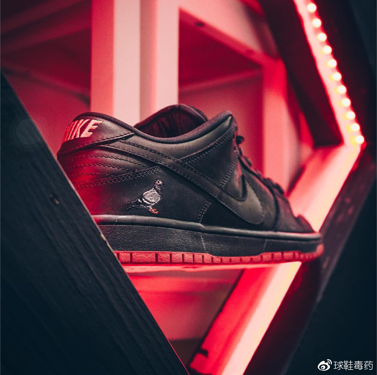 dunksb黑鸽子有刷色感吗,sbdunk黑白鸽子值得买吗