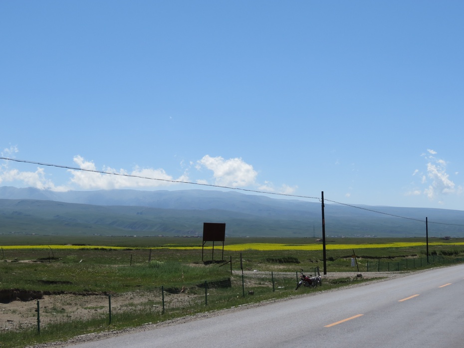 自驾游汽车坏在半路如何处理呢,自驾游车坏了怎么办