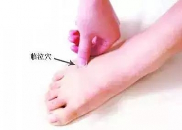 治疗宝宝夜间咳嗽手法,宝宝夜间咳嗽厉害推拿什么穴位