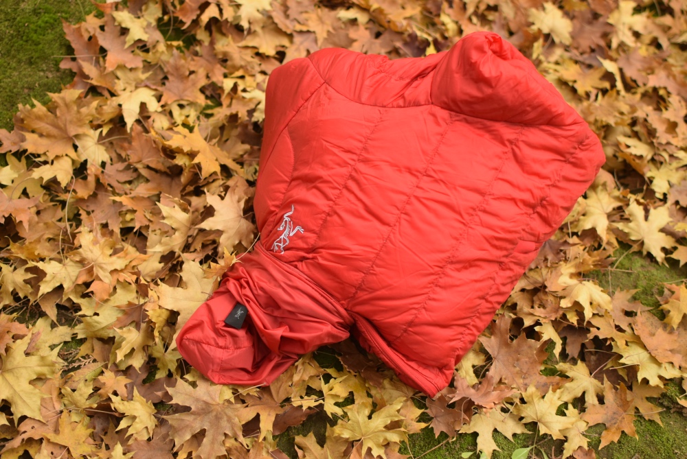 均价500左右的羽绒服品牌,价位500左右羽绒服白色短款