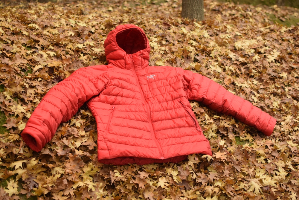 均价500左右的羽绒服品牌,价位500左右羽绒服白色短款