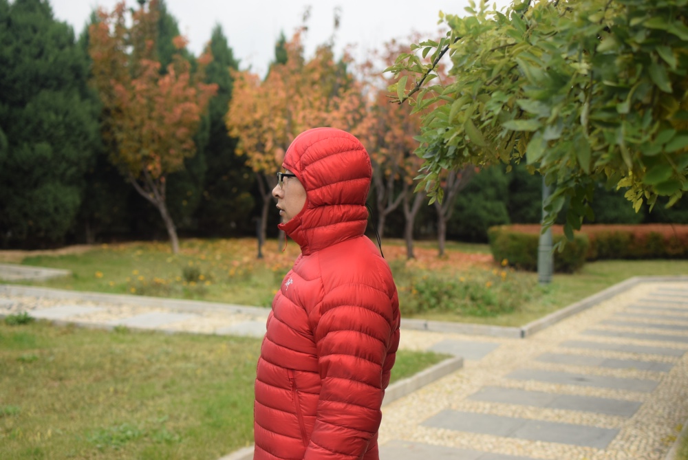 均价500左右的羽绒服品牌,价位500左右羽绒服白色短款