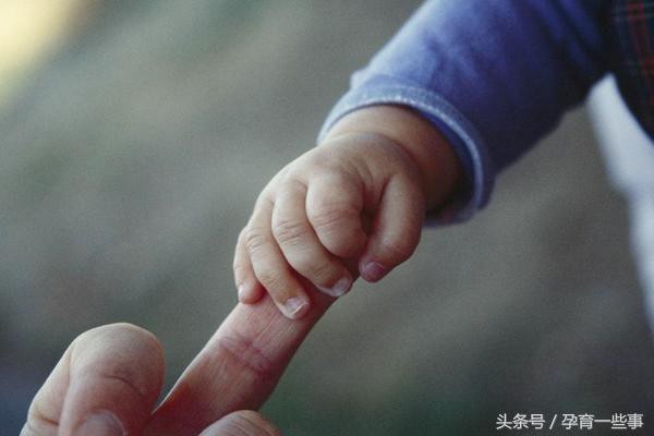 四个月的早产宝宝怎么护理,早产儿宝宝遇到母乳性腹泻怎么办