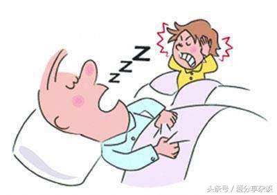 打呼噜用什么枕头最有效,枕头怎么用可以缓解打呼噜