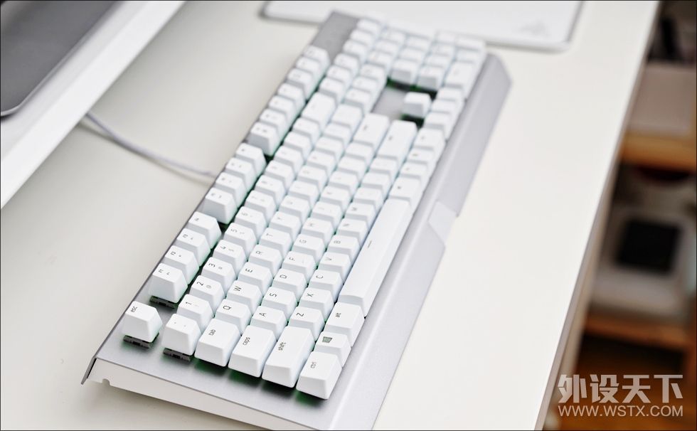 刷新颜值,雷蛇颜值