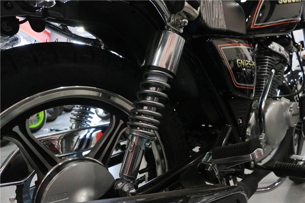 全新豪爵铃木gn125进口发动机,豪爵铃木gn125太子摩托车图片