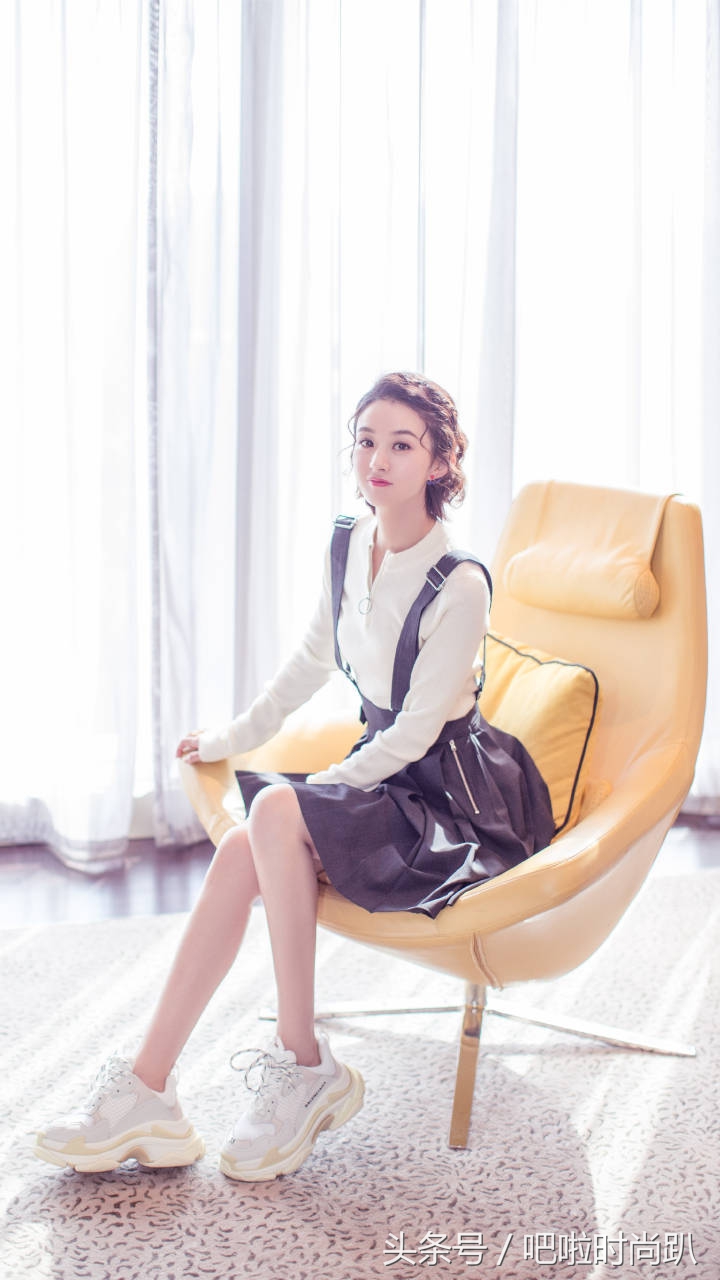七百多好看的鞋子,赵丽颖的脚穿什么鞋