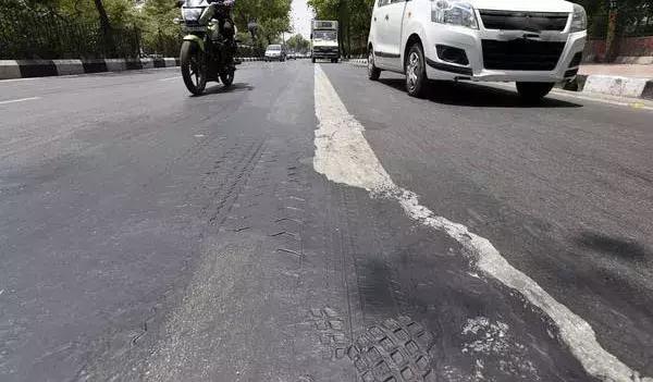 柏油清洗剂可以去除树胶鸟屎印吗,不伤车漆的去胶方法