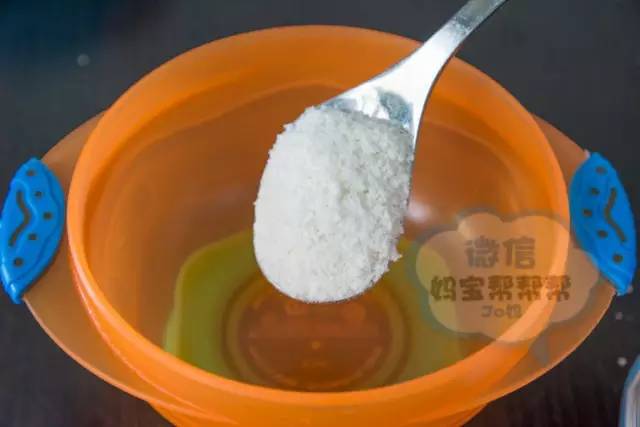 婴儿高铁米粉怎么冲调,婴儿米粉的做法与冲法比例