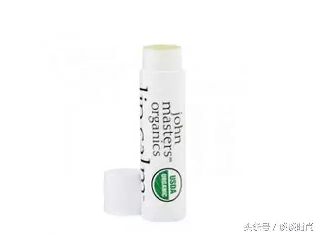 嘴唇干裂起皮接吻是不是好得快,嘴唇干燥涂润唇膏还有其它方法吗