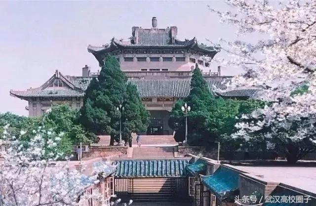 武汉大学和华中师大哪个女生漂亮,湖北女生最多的10所高校
