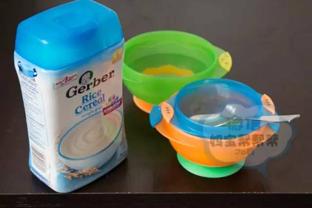 婴儿高铁米粉怎么冲调,婴儿米粉的做法与冲法比例