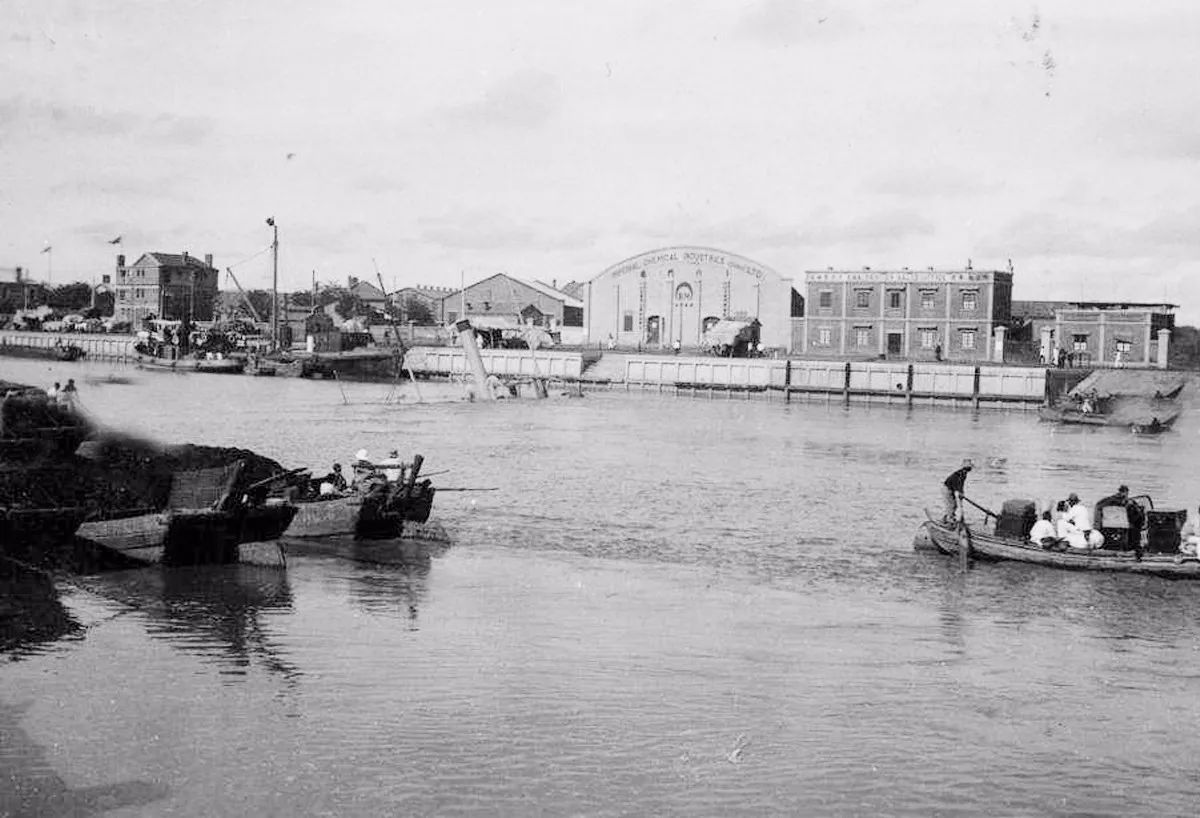 津门足坛双百颂名单,津门足坛双百颂指挥官