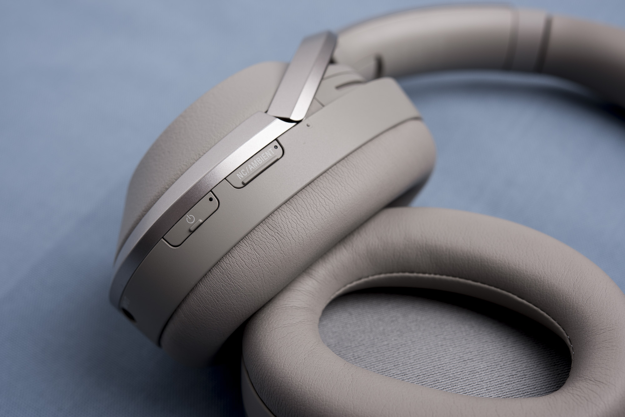 索尼耳机wh-1000xm2配对,索尼wh-1000xm5头戴式降噪测评