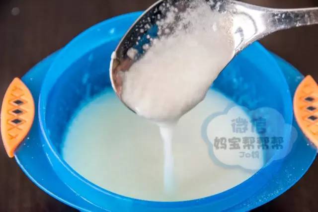 婴儿高铁米粉怎么冲调,婴儿米粉的做法与冲法比例