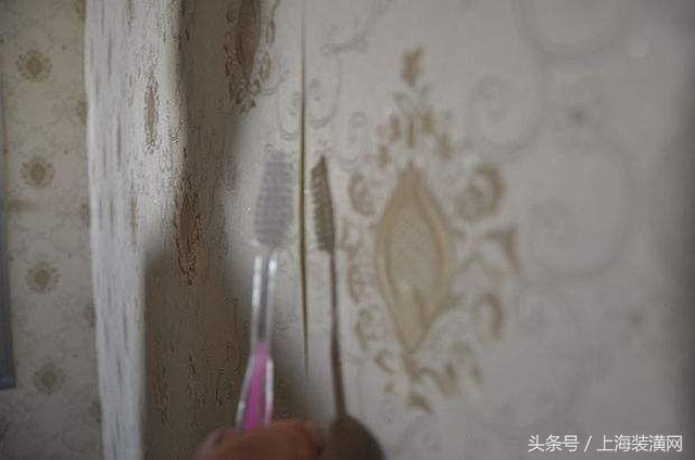 壁纸开裂用什么胶粘好,壁纸开裂用浆糊粘可以吗