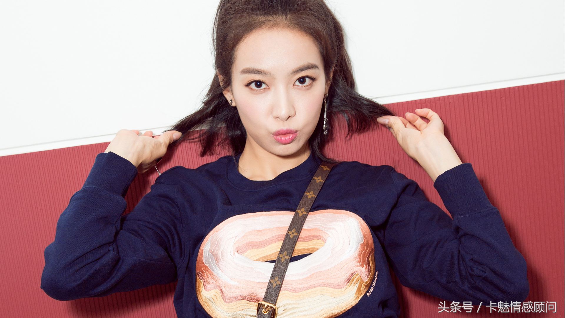 交了个冷漠的女朋友怎么办,交了一个女朋友怎么聊天