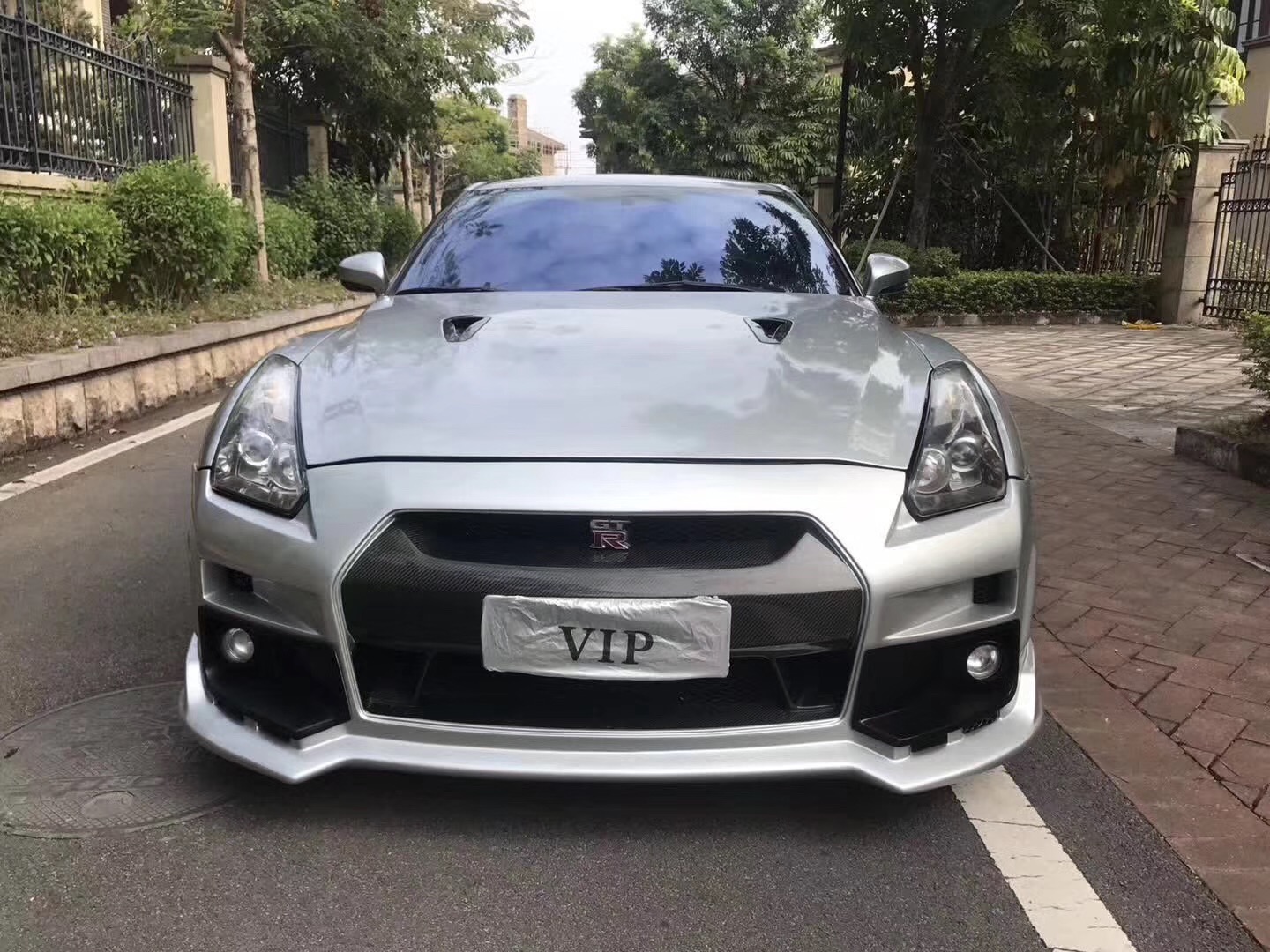 日产GTR落地198万，加快猛兽，东洋站神