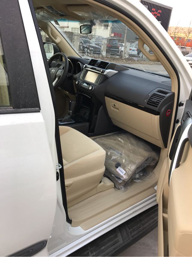 18款中东版霸道4000几档的 (2017年霸道4000中东版顶配)