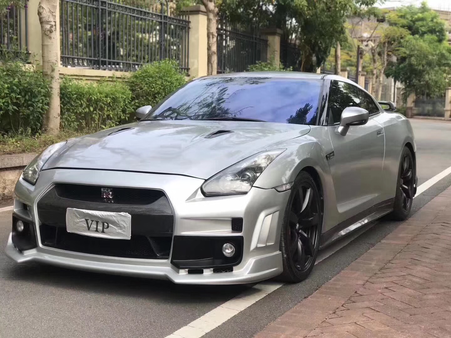 日产GTR落地198万，加快猛兽，东洋站神