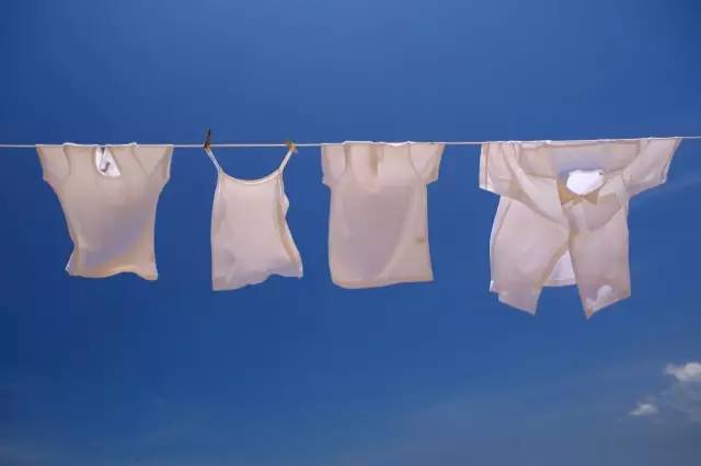 处理衣服发霉的小妙招,衣服发霉有小白点怎么处理