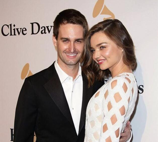 米兰达可儿宣布怀孕照片,米兰达可儿怀孕