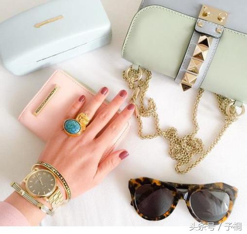 有铆钉的大牌包包,铆钉包包高级感