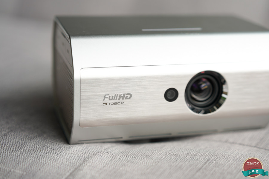 微鲸32寸电视怎么样,微鲸m1投影评测