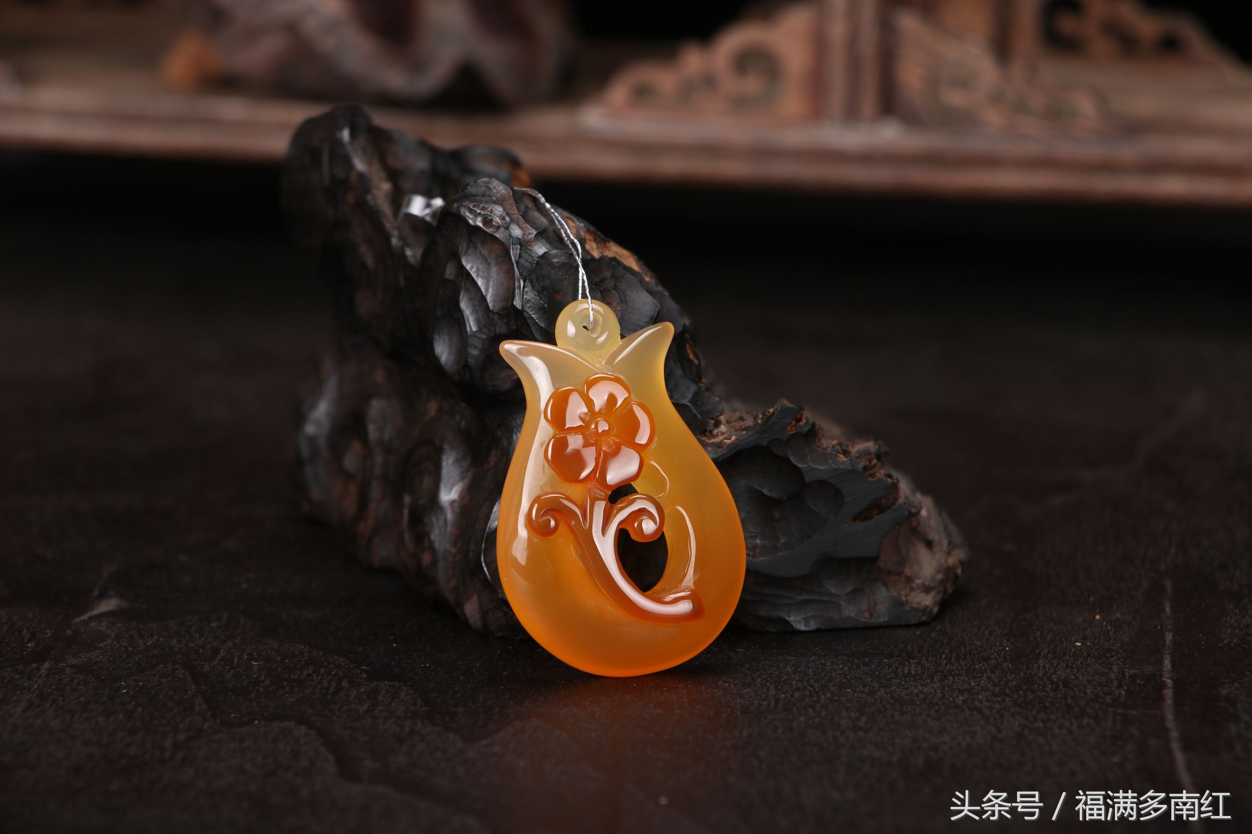 马达加斯加紫玉髓是天然的吗,马达加斯加玉髓怎么辨别真假