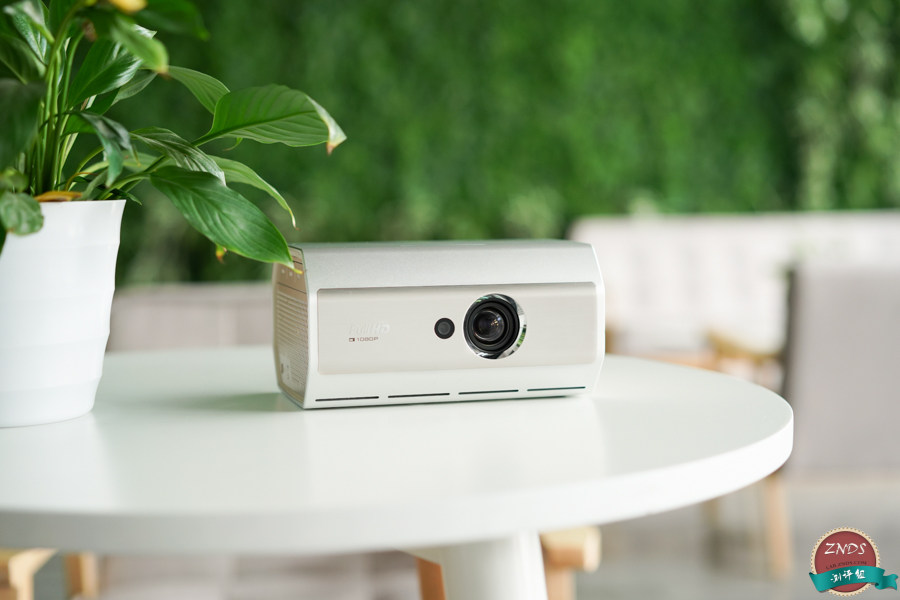 微鲸32寸电视怎么样,微鲸m1投影评测