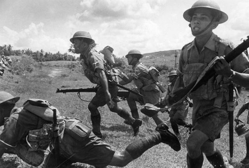 战场上重机枪怎么布置,打仗时机枪都是怎么分布