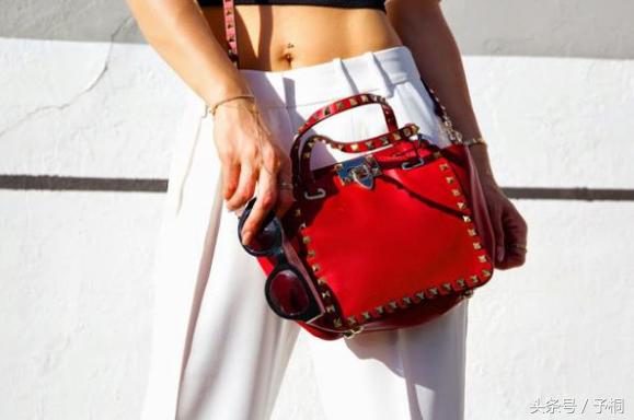 有铆钉的大牌包包,铆钉包包高级感