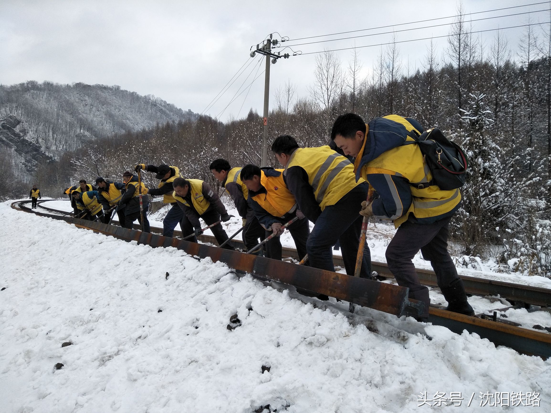 长白山下大雪了没有,长白山今天大雪视频