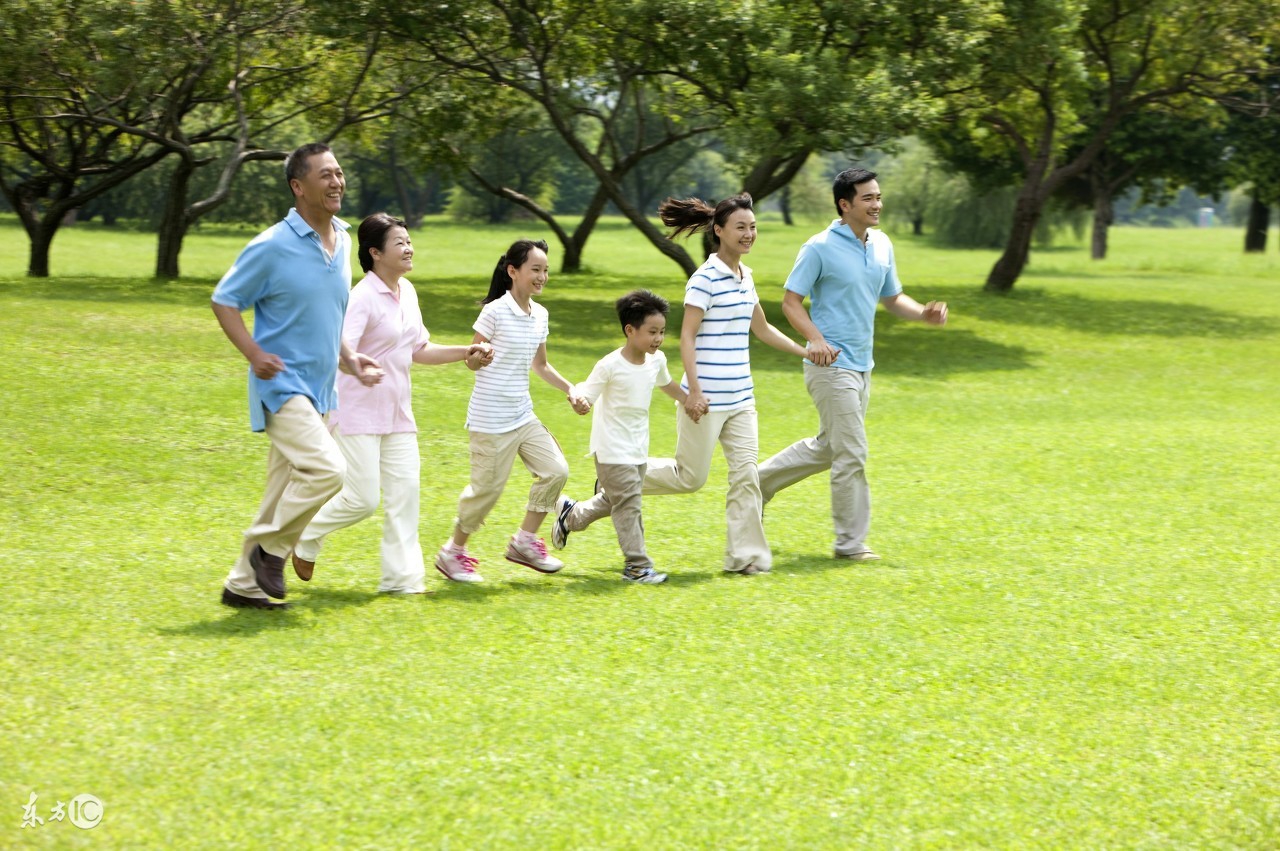 父母总是舍不得花钱怎么办,父母一直舍不得给我花钱