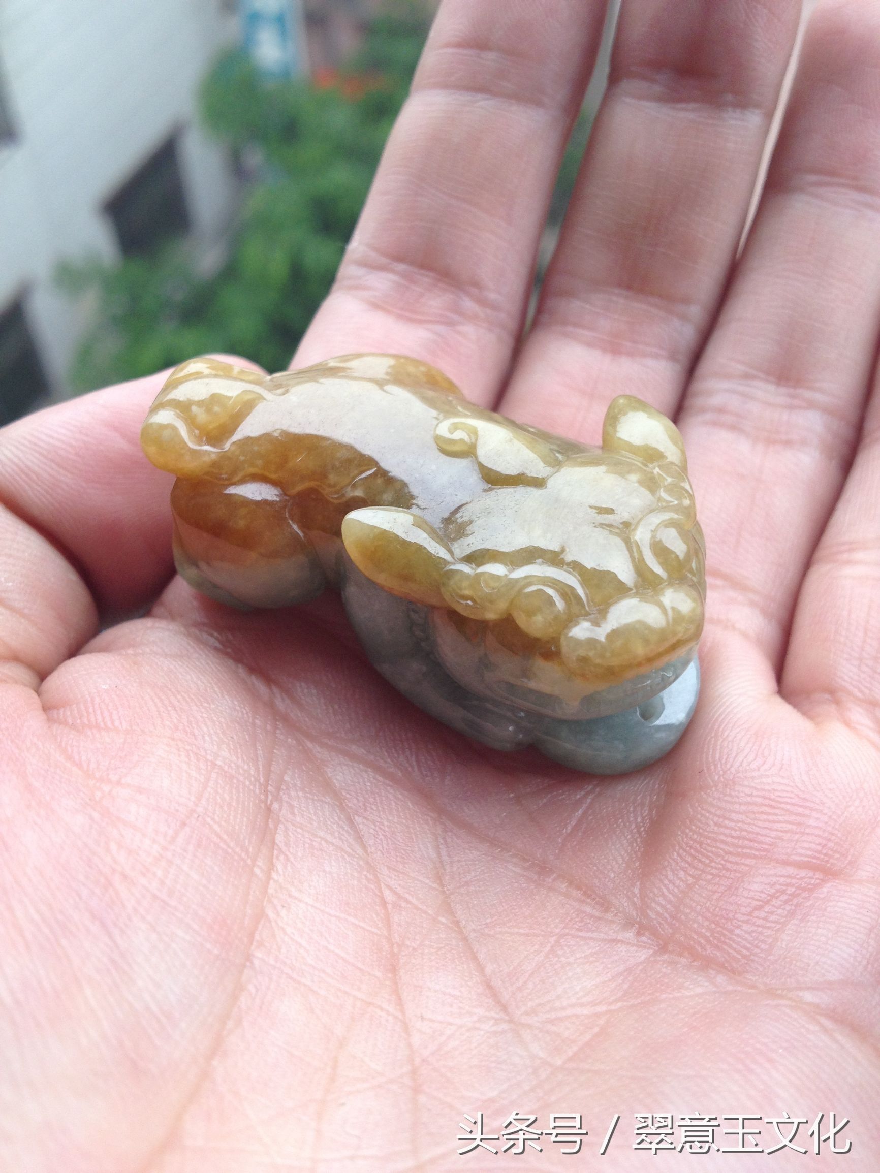 翡翠貔貅的正确佩戴方法,开光貔貅佩戴真的有效果么