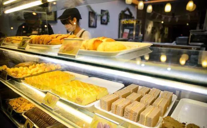 曾经排队的网红店现在怎样了,那些曾经爆火的网红店