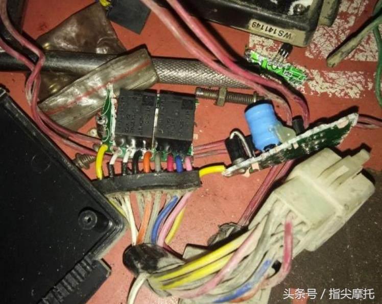 摩托车电门锁坏了启动不了,摩托车电门锁坏了不点火