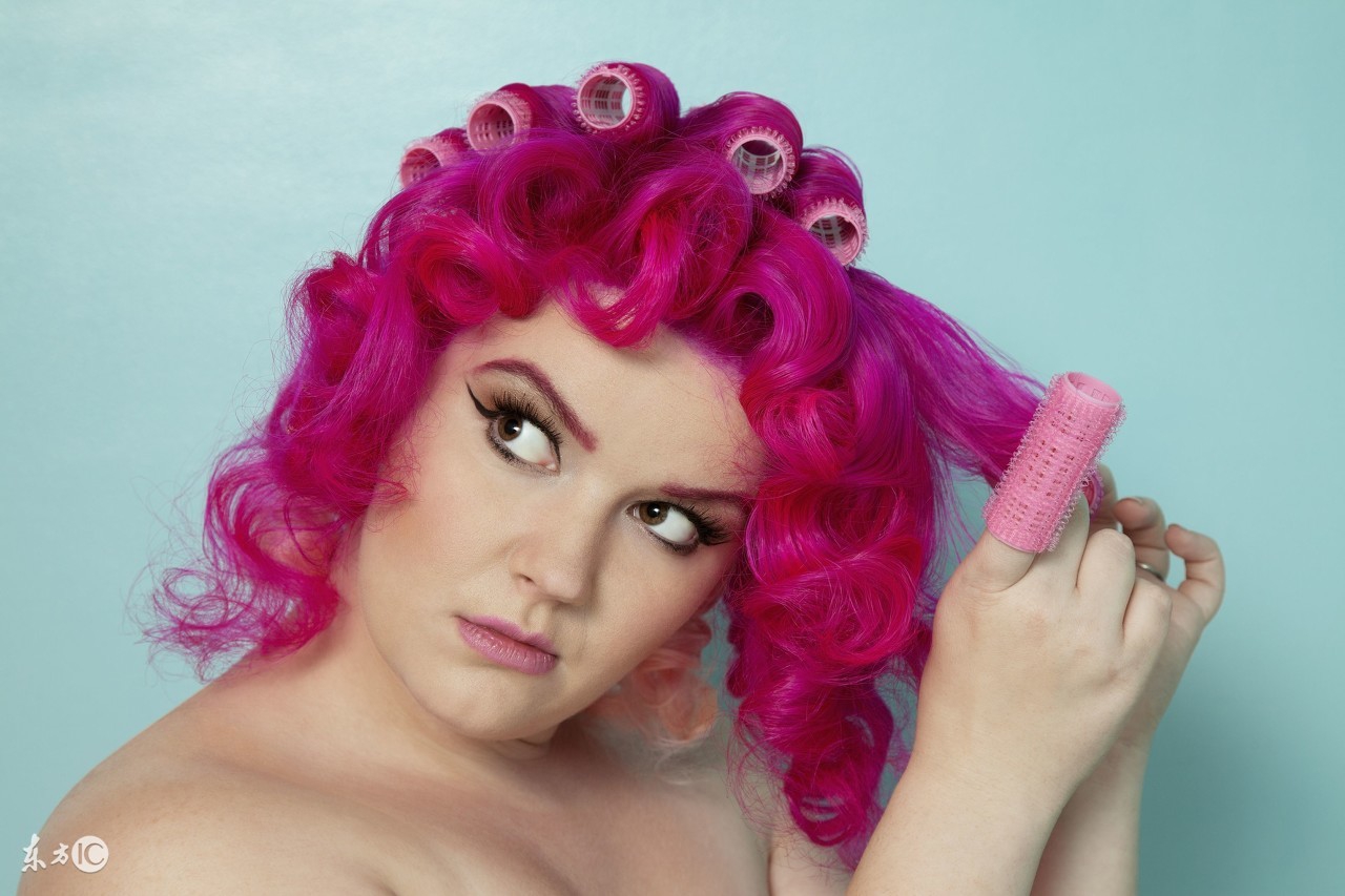 最近总是掉头发教你五招改善脱发,头发脱发发黄和缺钙有关系吗