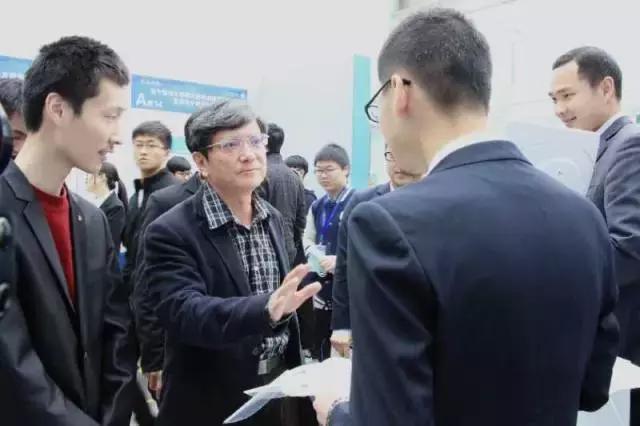 从200多万大学生中脱颖而出，浙大学子在十五届“挑战杯”国赛中再创光辉！