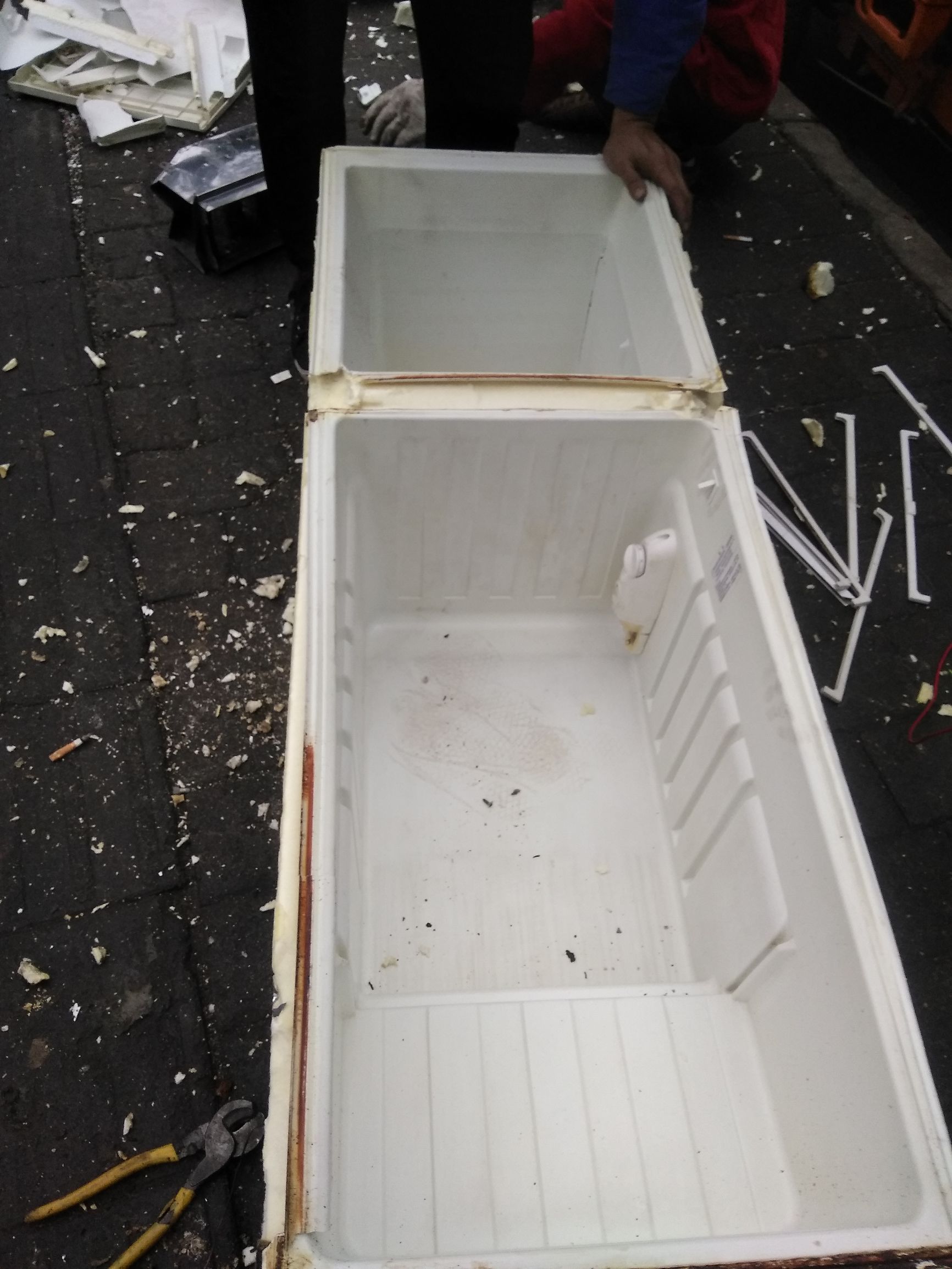 旋钮燃气热水器外壳拆解,威力燃气热水器外壳怎么拆