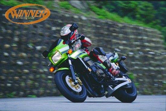 川崎z900和z900rs发动机,川崎z900与z1000的对比