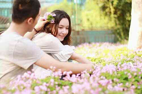 分手后我问女朋友要钱,分手了还问我要钱